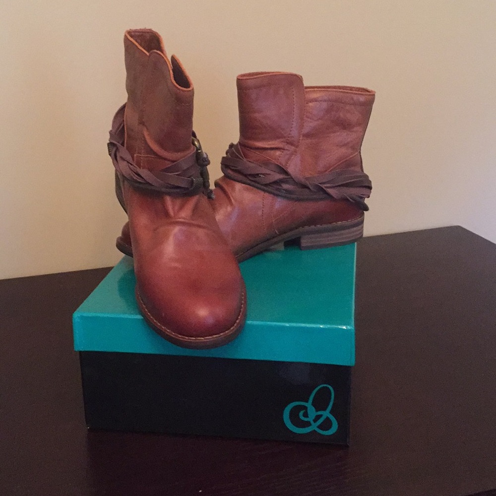 Chocolat Blu Rosario Brown Leather Boots